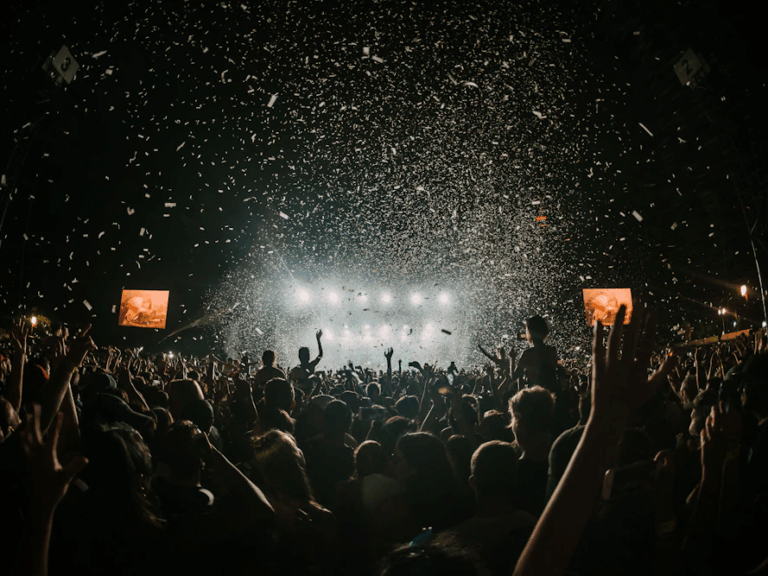 μελέτη-τα-οφέλη-των-rave-party-για-γυναίκες-άνω-1571516