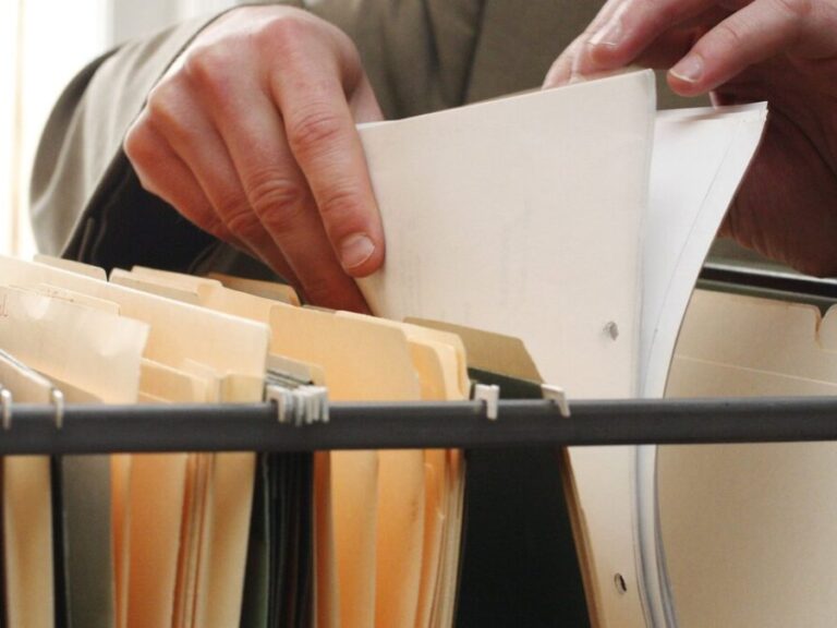 αδεδυ-καταγγέλλει-τη-διενέργεια-εδε-κ-1568108