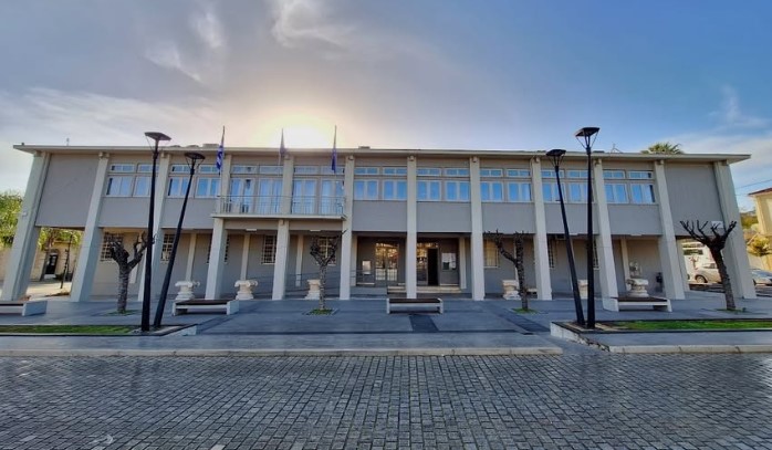 αργοστόλι-υπάλληλος-του-δήμου-η-μητέρ-1571364