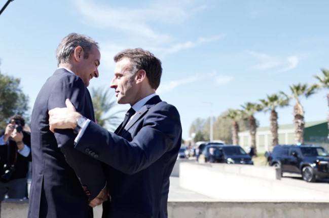 ελιζέ-η-επίσκεψη-μακρόν-θα-ενισχύσει-τ-1574061