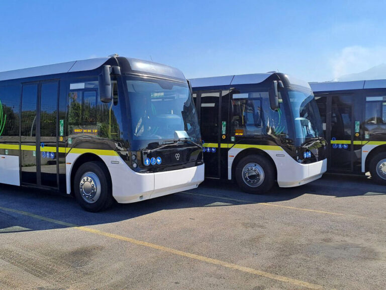 ξυλοδαρμός-οδηγού-δημοτικού-λεωφορε-1575340