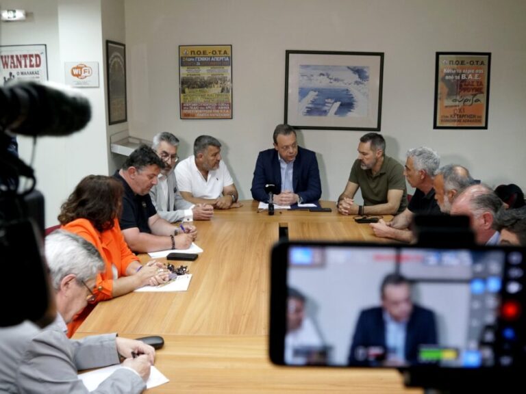 συνάντηση-ποε-οτα-με-συριζα-επί-τάπητο-1585797
