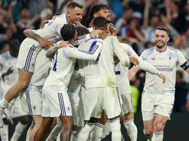 europa-league-το-τρόπαιο-στην-άστον-βίλα-3-0-επί-τη-1588037