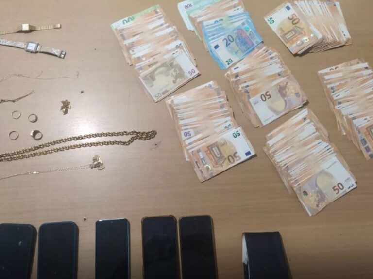 δομοκός-της-άρπαξαν-37-000-ευρώ-και-χρυσαφι-1590529