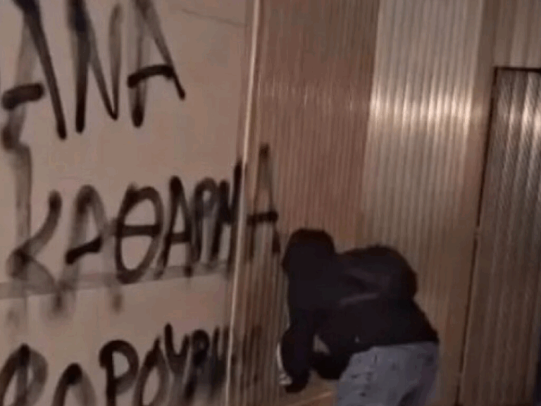επιτέθηκαν-στον-αντιπρύτανη-του-απθ-κ-1579485