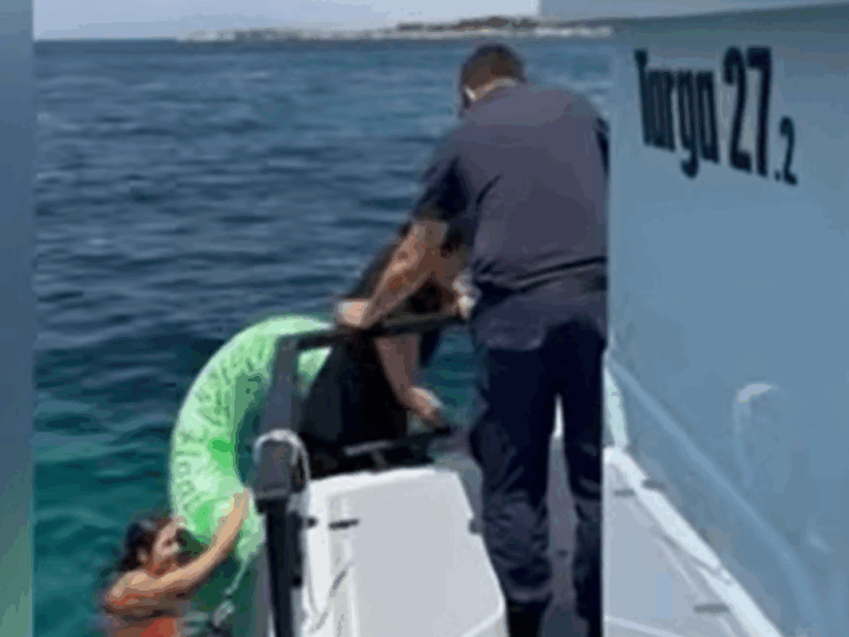καβούρι-λιμενικοί-έσωσαν-34χρονη-που-εί-1604305