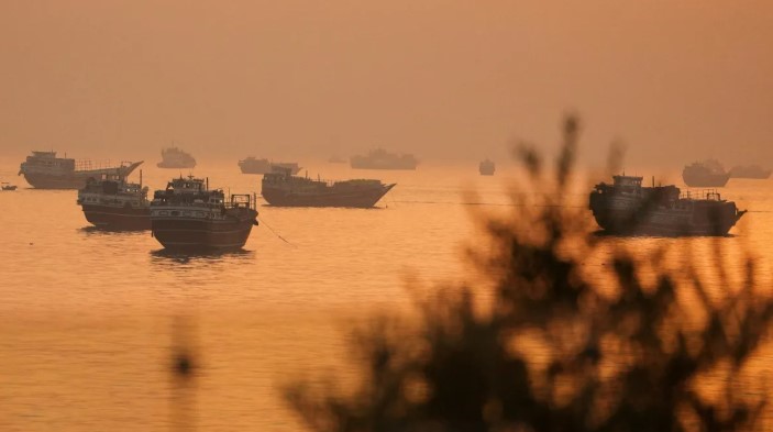 στενά-ορμούζ-το-ιράν-τα-ξανακλείνει-λό-1601881