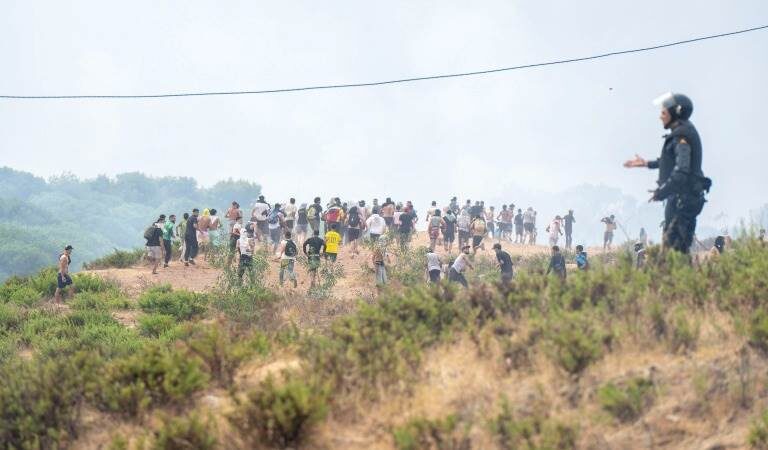 θέουτα-πάνω-από-37-500-μετανάστες-επέστρεψ-1619929