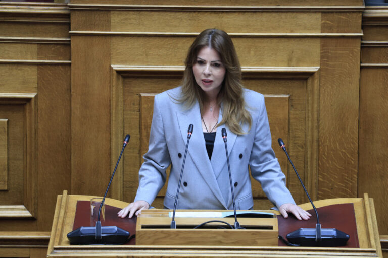 κατερίνα-παπακώστα-θα-είμαι-εκ-νέου-υπ-1613058