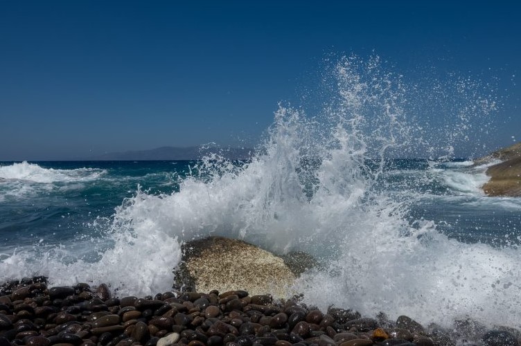 καιρός-θυελλώδεις-άνεμοι-έως-11-μποφόρ-1618790