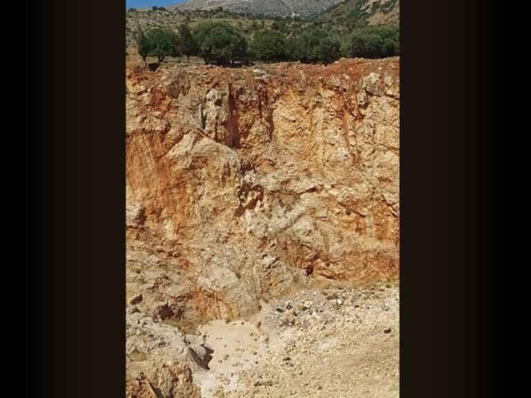 κεφαλονιά-13-μήνες-καίει-η-φωτιά-στον-λα-1617266