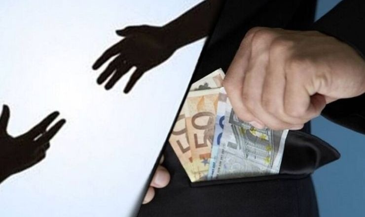 έρευνα-για-κύκλωμα-απάτης-τύπου-καρο-1611839